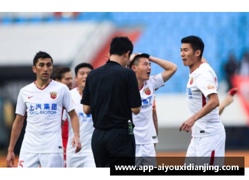 爱游戏电竞武磊助攻全队2球，上海上港客场2-0完胜长春亚泰，继续领跑中超积分榜